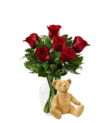 Cuddly Bear and Roses
